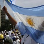 Argentina alami krisis ekonomi yang parah. (AP/Enric Matia)